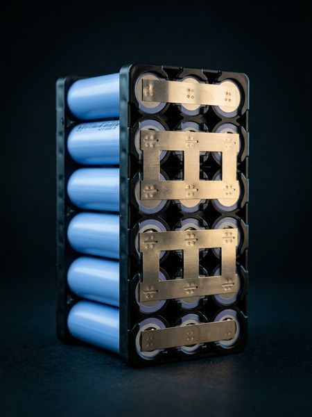 Акумулятор (6S 3P) - EVE 40 P - 21.6 V 12000 mAh (120 A) для FPV дронів (21700) 1770067 фото
